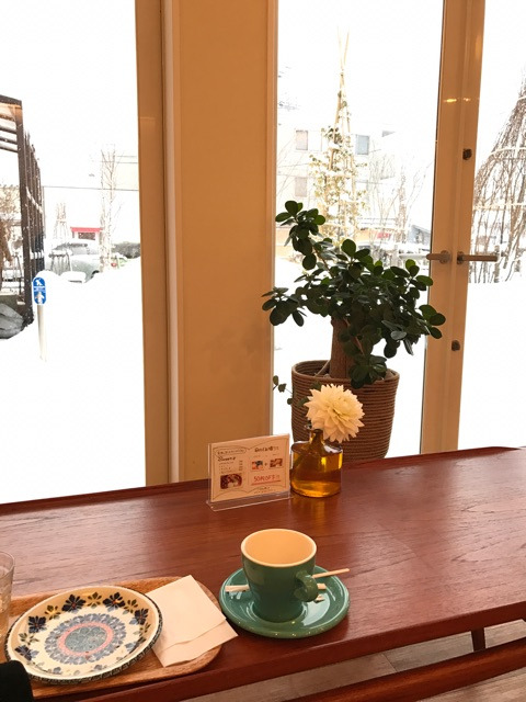 {DF907E4F-D6B5-4EC1-93B7-6134A8F06452}